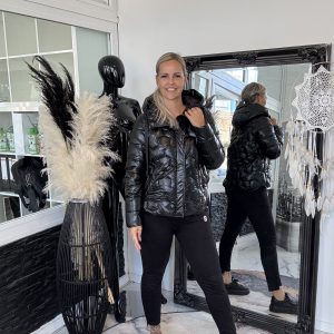 Übergangsjacke Pia Schwarz S M L XL XXL ( Größe in der Produktbeschreibung beachten )