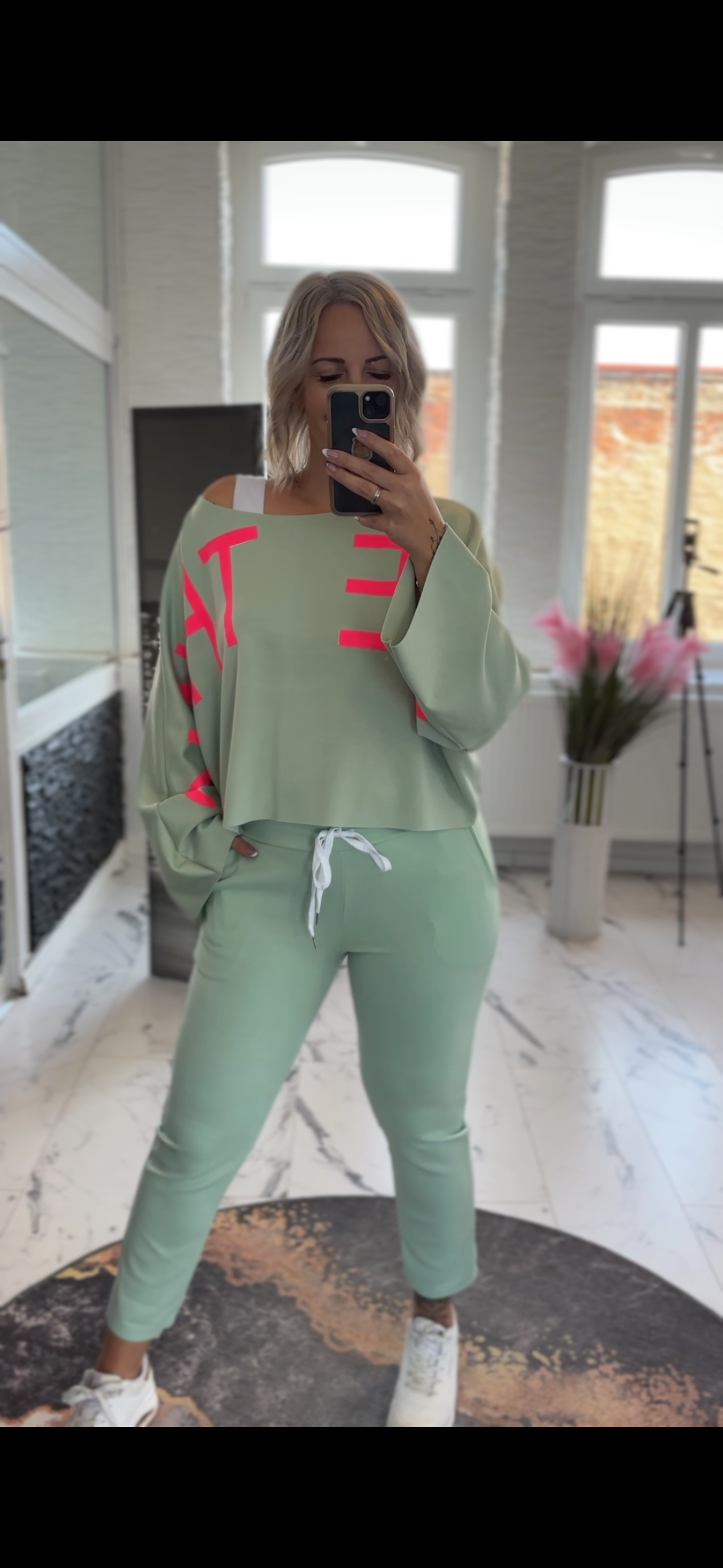 michaela set