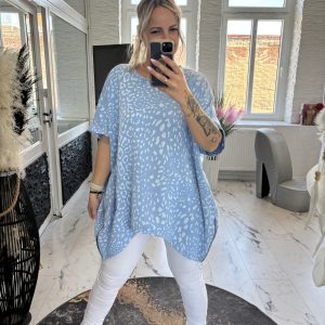 Leo Longshirt Hellblau one Size 38-46 #1022